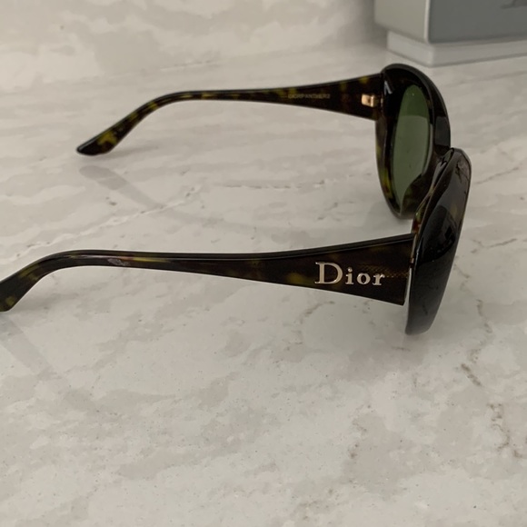 Dior Sunglasses - Picture 4 of 5